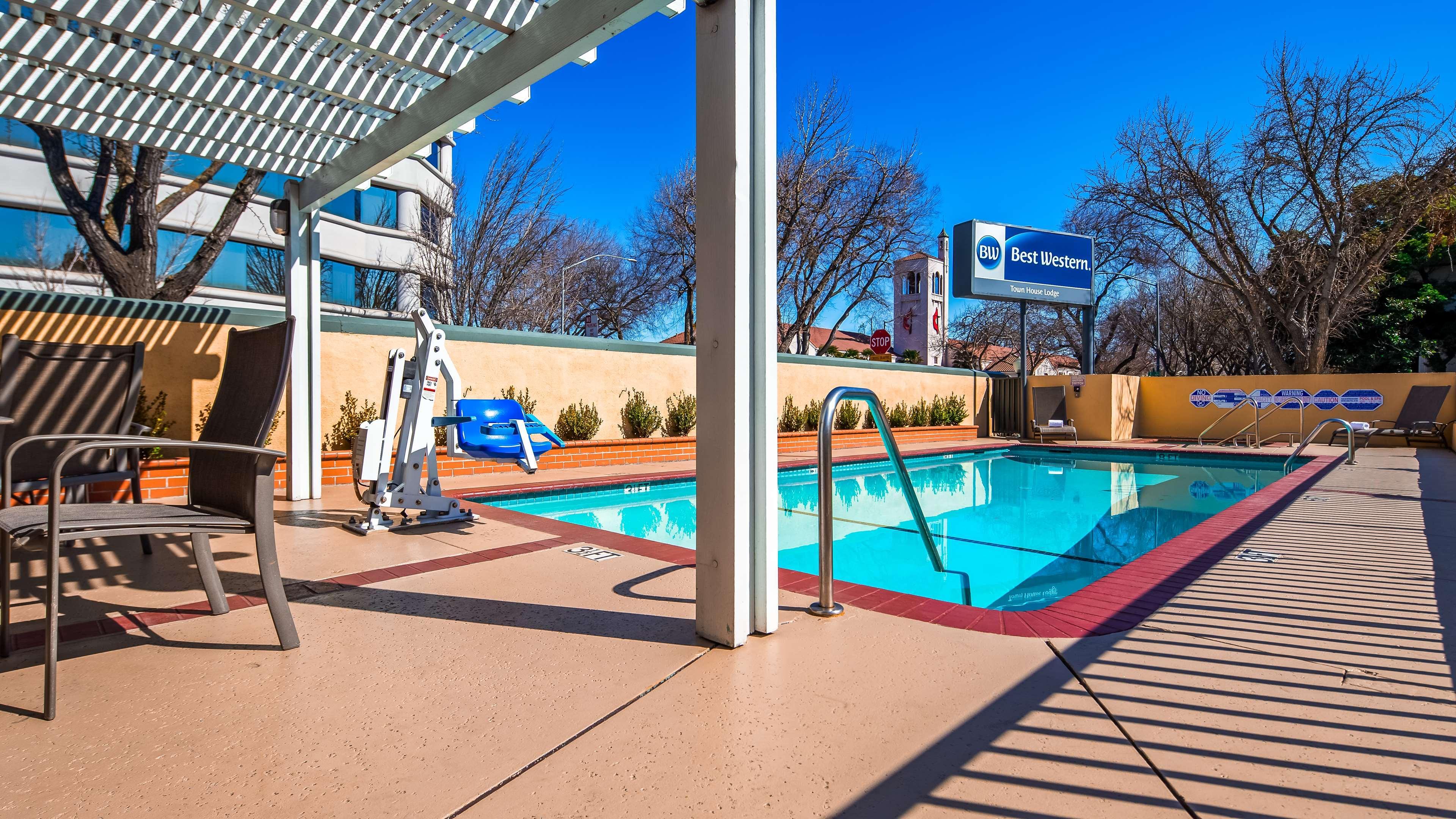 Best Western Town House Lodge Модесто Экстерьер фото